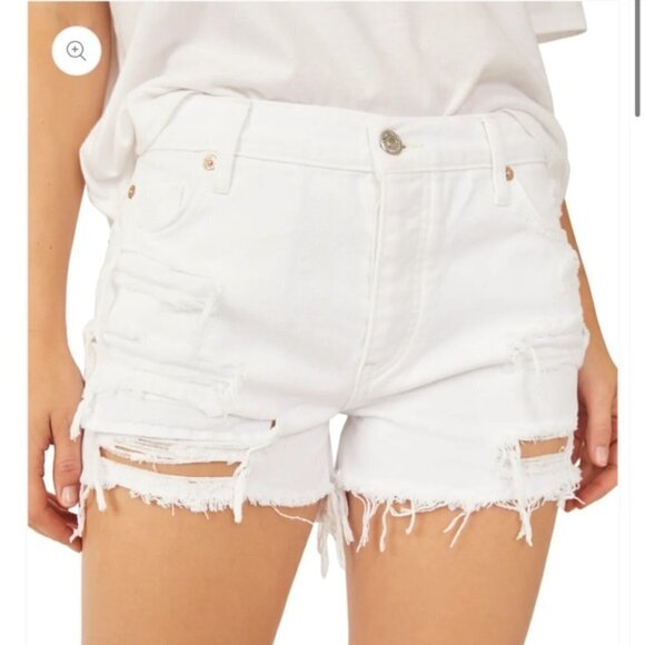 NWT Free People Maggie Optic White Mid Rise Short size 29